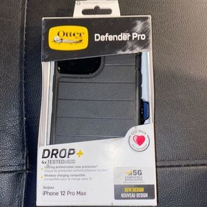 OtterBox Defender Series Pro Rugged Holster Case for Apple iPhone 12 Pro Max.
